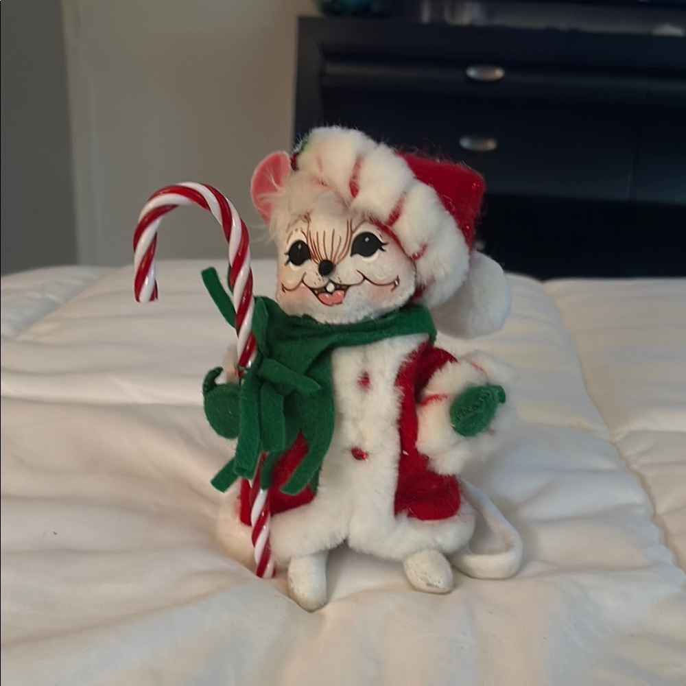 Annalee Vintage Holiday Mouse with candy cane
